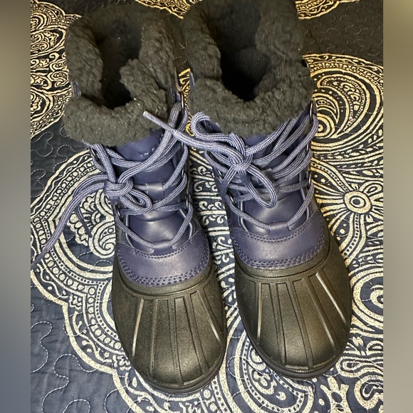 Crocs waterproof black and purple boots. Size 8 - Picture 2 of 10